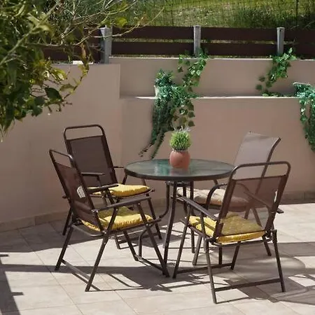 Semesterbostad Giannata House