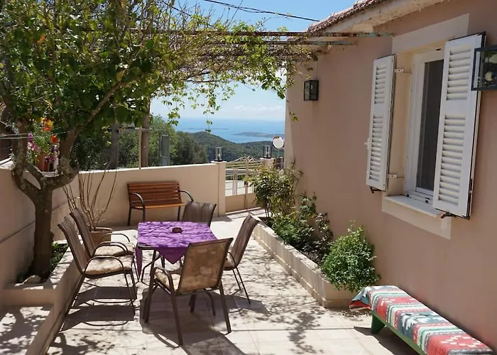 Дом отдыха Giannata House