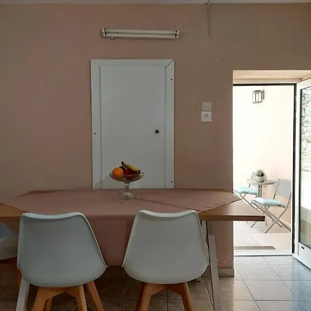 Nyaraló Giannata House *